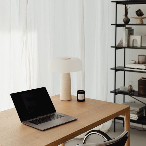 kaboompics_travertine-lamp-candle-chair-29135 copy